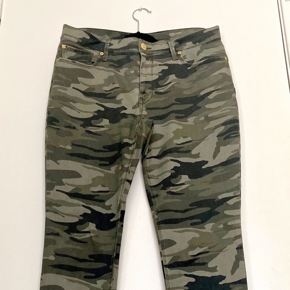 Express (NWOT) Ankle Legging Mid Rise Jeans / Size 10 - Picture 1 of 10